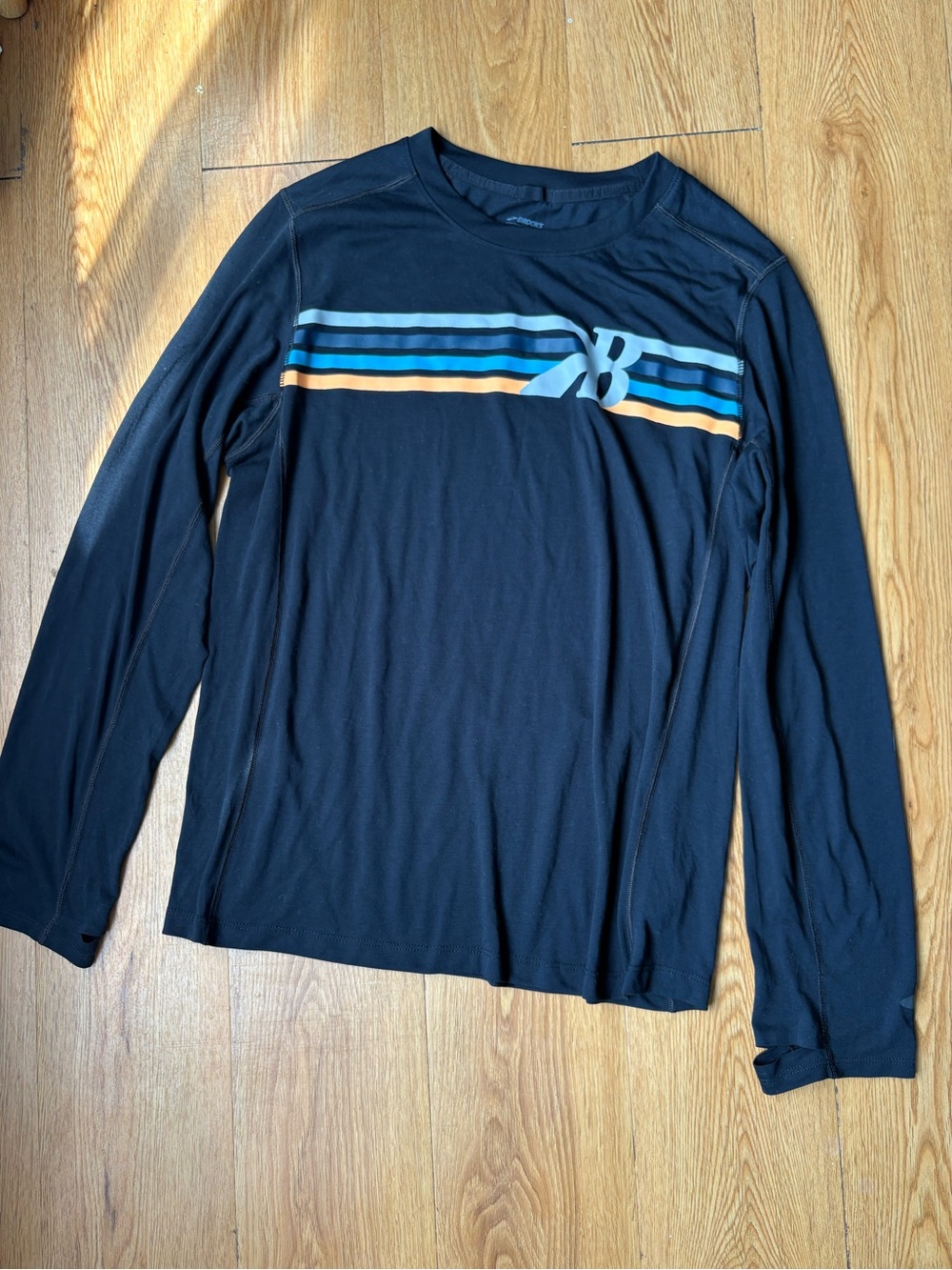 Men’s Brooks running long sleeve hiking T-shirt thumb holes active wear M